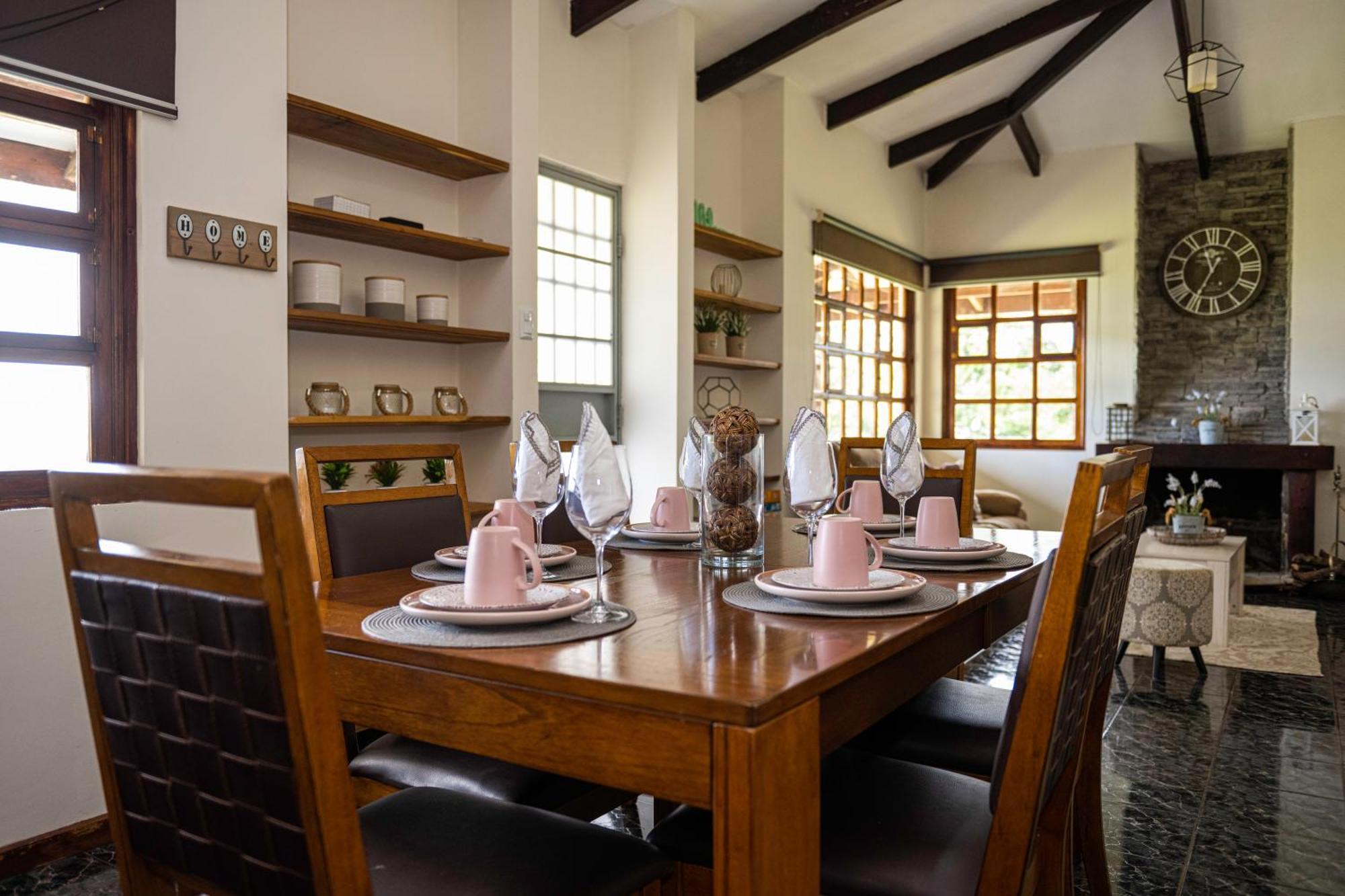 Country House, Cozy Fireplace And An Amazing View การ์ตาโก ภายนอก รูปภาพ